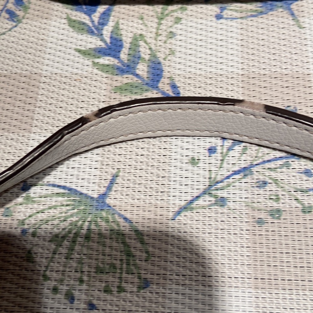 Kate Spade ~ Reiley White/Straw Dome Crossbody - Picture 8 of 10